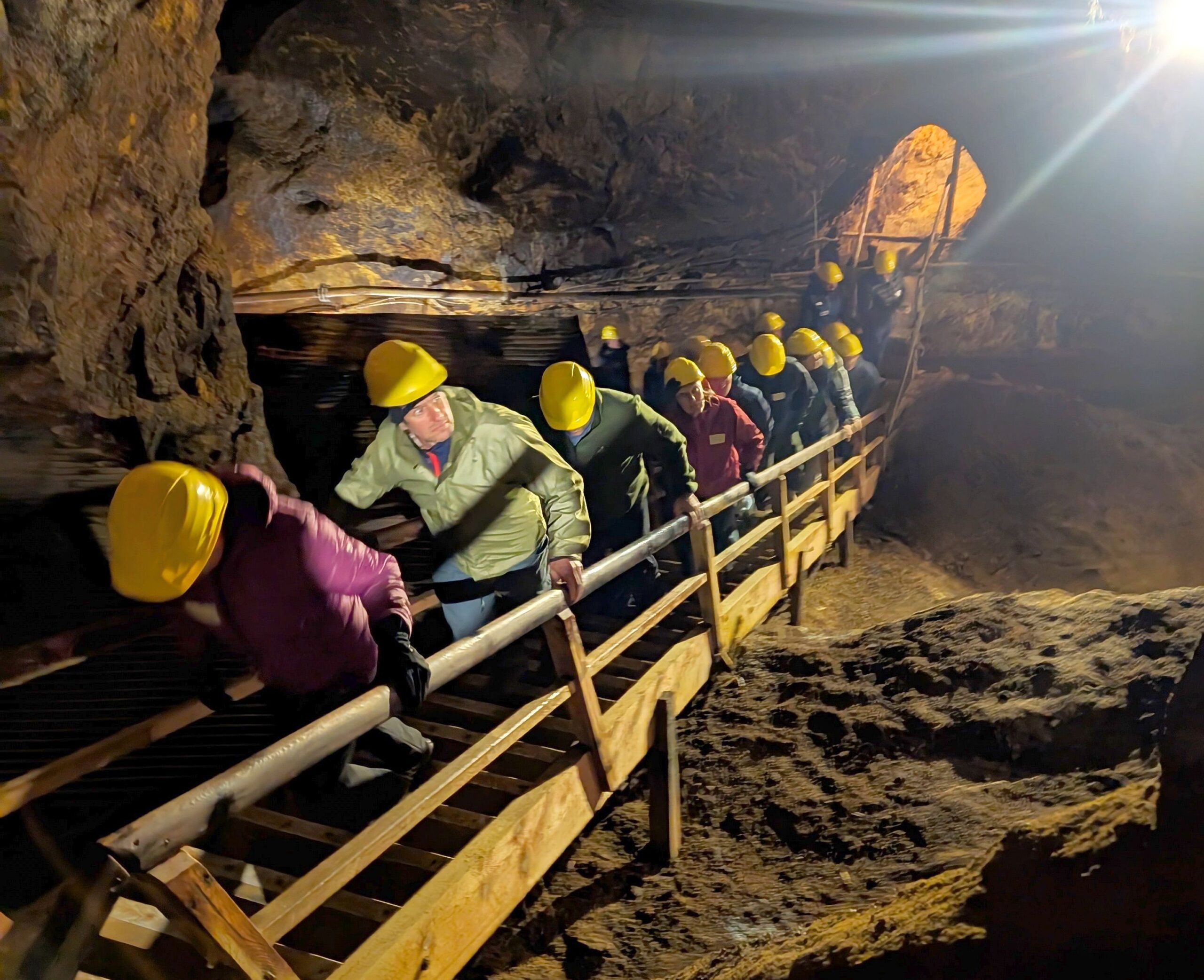 Magnetinduktive Seilprüfung an der Zipline im Harz mit ROPESYS Seilprüfgerät über dem Rappbodetal