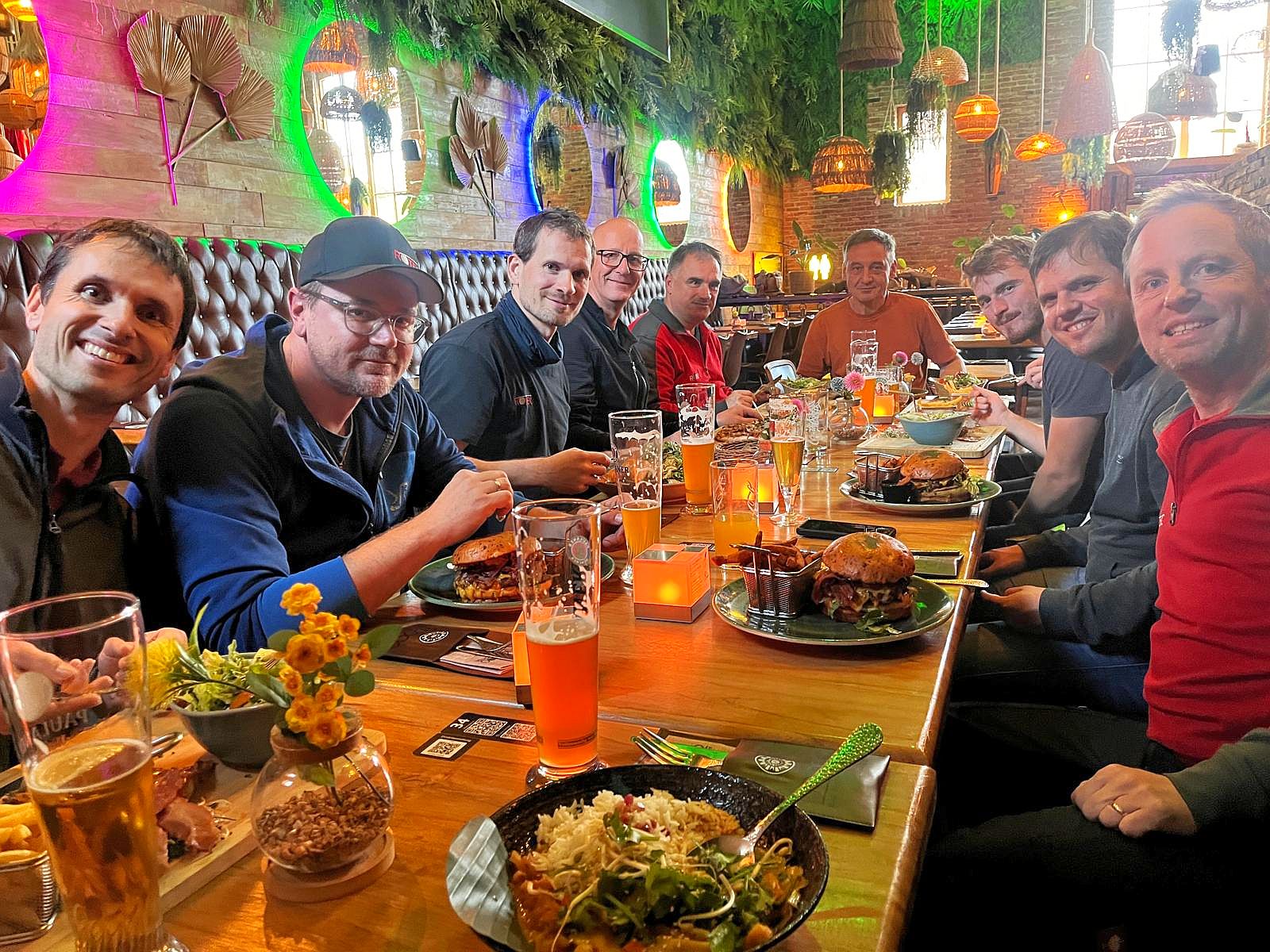 ROTEC-Team beim gemeinsamen Abendessen im Restaurant Naboo in Balingen