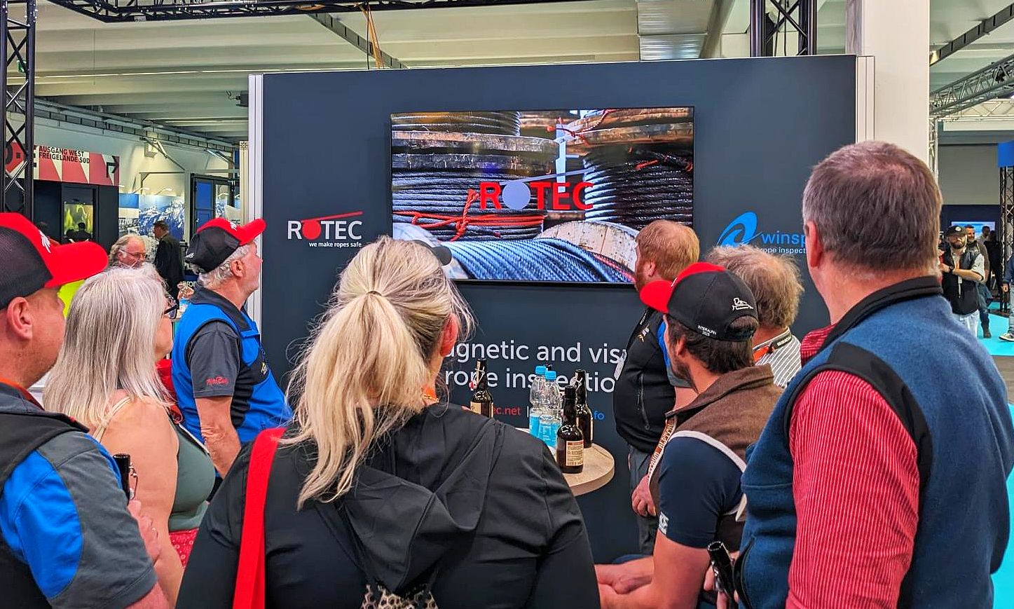 Messe Vibes auf dem ROTEC Messestand